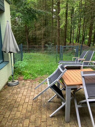 Aussenbereich eines Premium Hunde-Bungalows